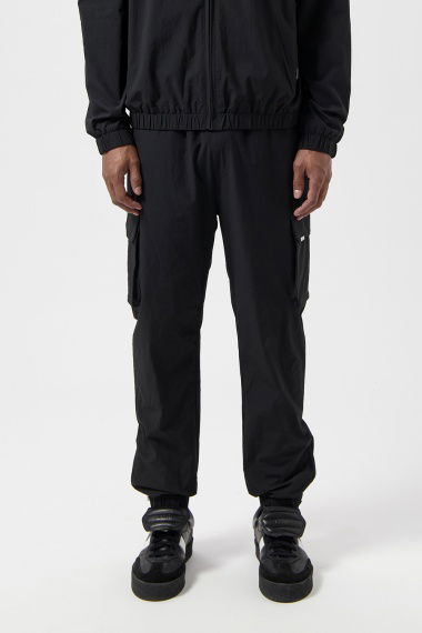 Pantalón Cargo Tech Jet Black