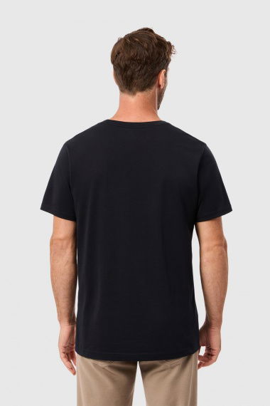 Camiseta Classic Black